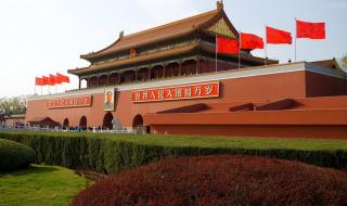 小伙拍中美防疫区别