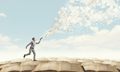 芒克阳光中的向日葵赏析 阳光中的向日葵芒克